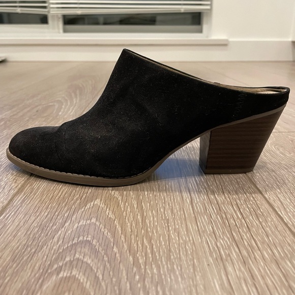 Size 8 Old Navy mules - Picture 8 of 8